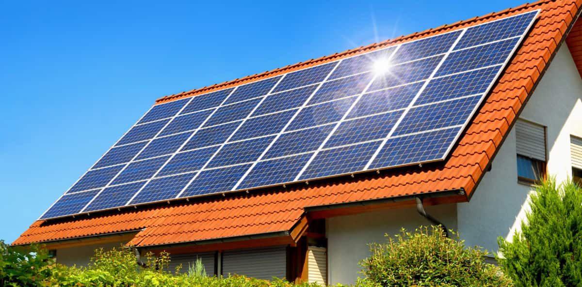 découvrez comment choisir le kit panneaux solaires idéal pour vos besoins énergétiques. guide pratique pour optimiser votre investissement et profiter des avantages de l'énergie renouvelable.