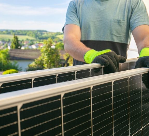 découvrez comment faire le meilleur choix de panneaux solaires pour votre maison. comparez les différentes options, performances et prix pour optimiser votre investissement et réduire votre facture d'électricité.