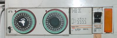 découvrez le compteur ejp, un dispositif innovant qui vous permet de mieux gérer votre consommation d'électricité en heures pleines et heures creuses. optimisez vos factures d'énergie grâce à une compréhension claire de vos besoins énergétiques.