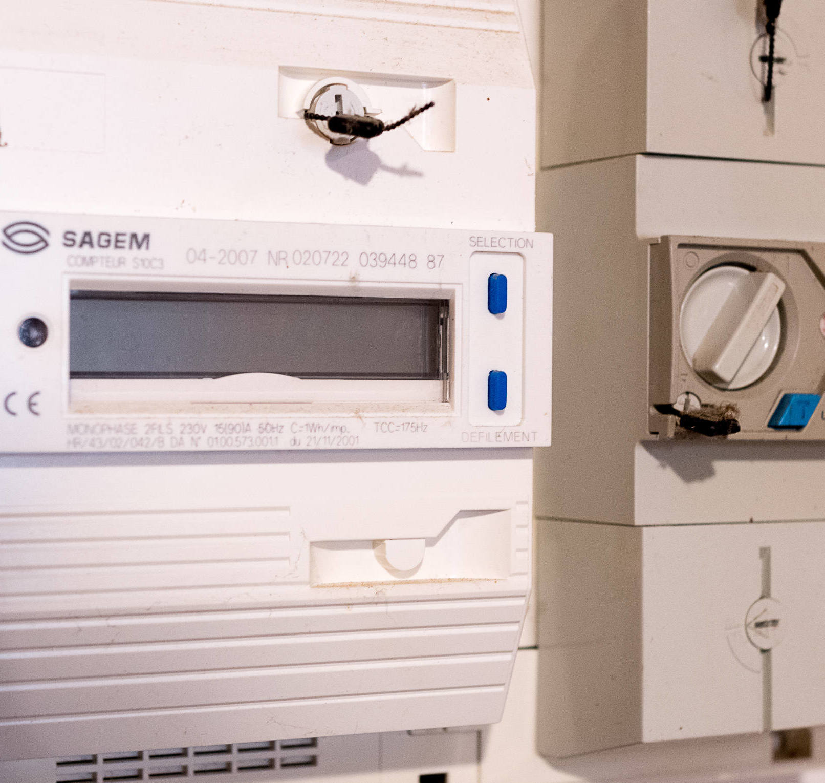 découvrez le compteur sagemcom s10c4, une solution innovante pour la gestion de votre consommation énergétique. optimisez vos ressources avec un appareil fiable et facile à utiliser, adapté aux besoins modernes. idéal pour un suivi précis et en temps réel de votre énergie.