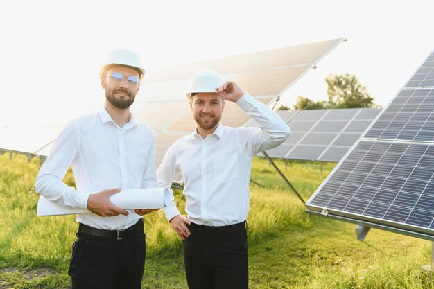 découvrez comment optimiser la conservation de l'électricité produite par des panneaux photovoltaïques. apprenez des techniques efficaces pour maximiser votre indépendance énergétique et réduire vos factures d'électricité grâce à des solutions adaptées à vos besoins.