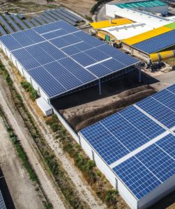découvrez les différents coûts associés à l'installation d'une centrale photovoltaïque. analysez les facteurs influençant le prix, les économies potentielles sur vos factures d'énergie et l'impact environnemental de cette solution durable.