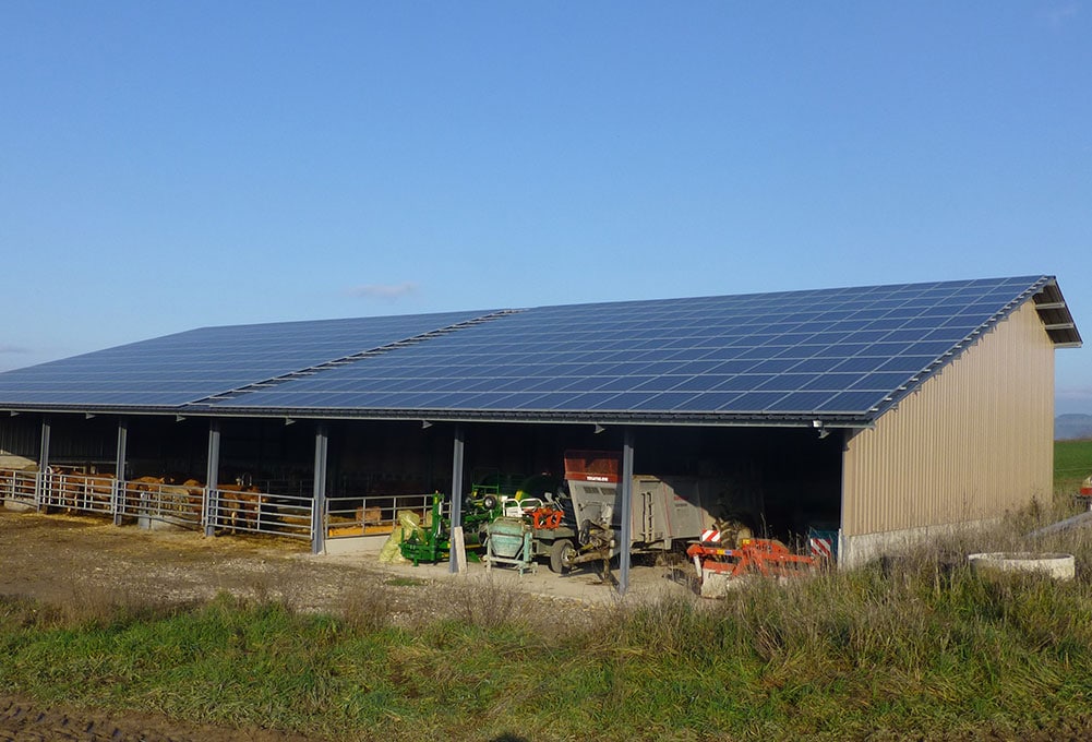 découvrez tout ce que vous devez savoir sur le coût de l'installation photovoltaïque agricole. obtenez des informations sur les prix, les subventions disponibles, et les avantages d'investir dans l'énergie solaire pour votre exploitation.