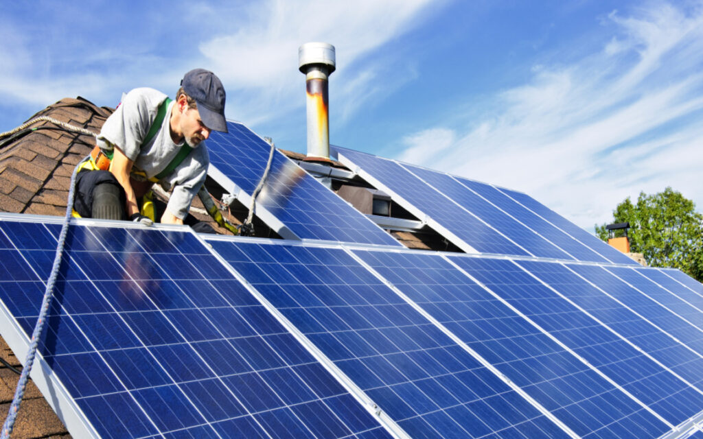 découvrez les prix des panneaux photovoltaïques en 2023 et évaluez les options d'investissement pour un avenir énergétique durable. informez-vous sur les tendances du marché, les subventions disponibles et les économies potentielles sur votre facture d'électricité.