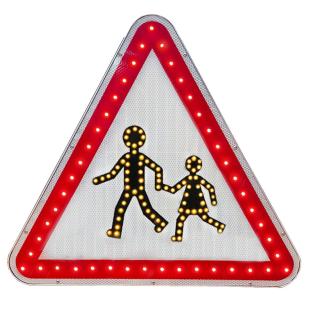 découvrez les dangers potentiels liés aux panneaux solaires : risques d'incendie, défaillances techniques et impacts environnementaux. informez-vous pour une installation sécurisée et responsable.