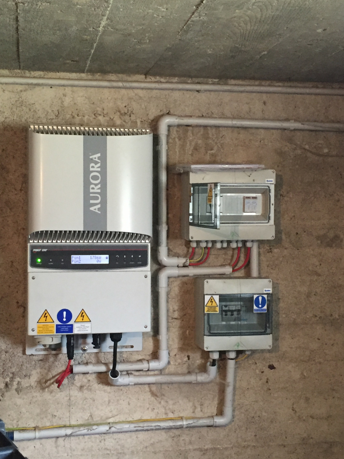 découvrez les causes et solutions liées à la défaillance des onduleurs conergy. analysez les problèmes courants, apprenez à les identifier et trouvez les meilleures pratiques pour assurer un fonctionnement optimal de vos équipements solaires.