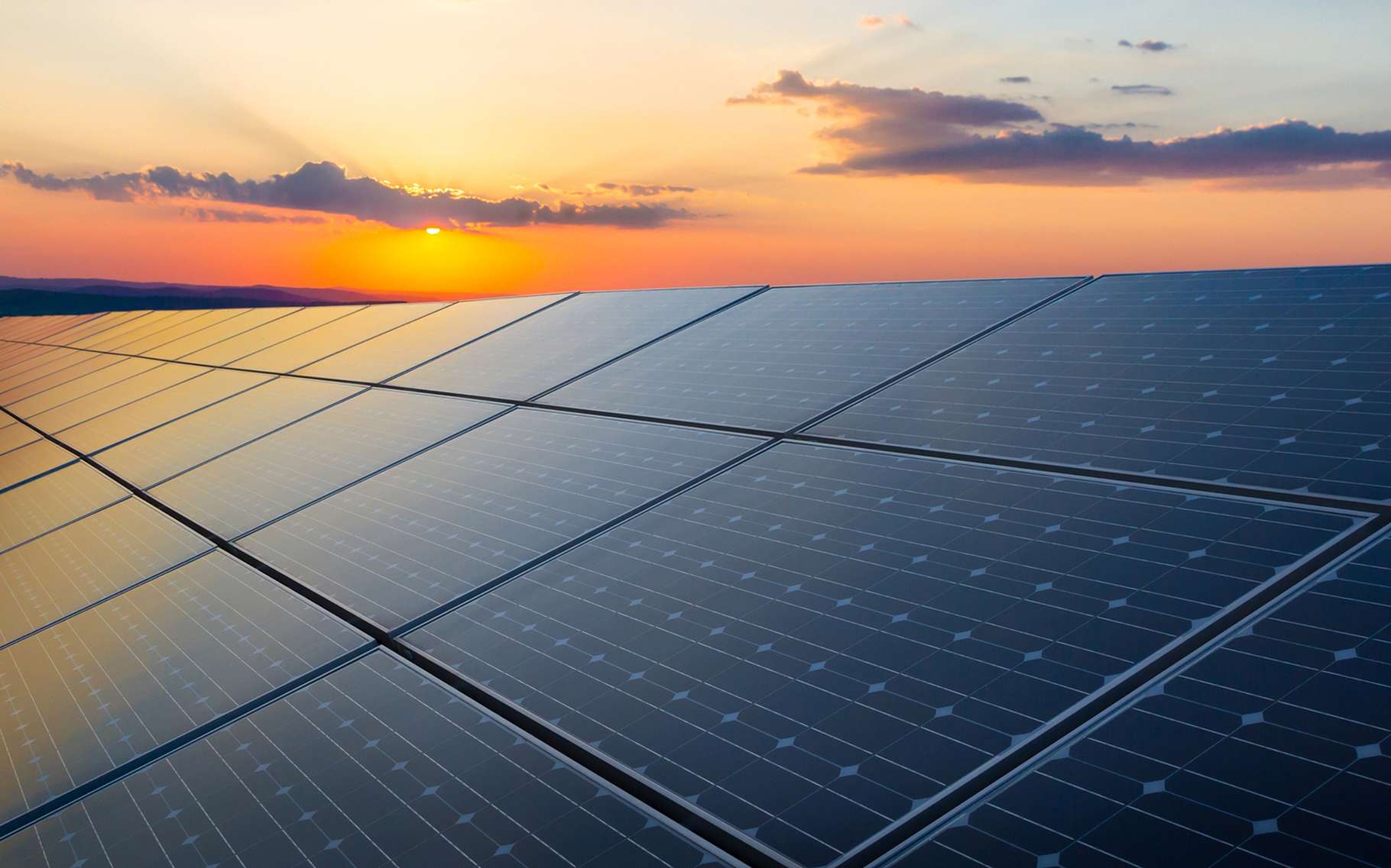 découvrez la définition d'un module photovoltaïque, ses composants, son fonctionnement et son rôle essentiel dans la conversion de l'énergie solaire en électricité. apprenez comment cette technologie contribue à une énergie durable et renouvelable.