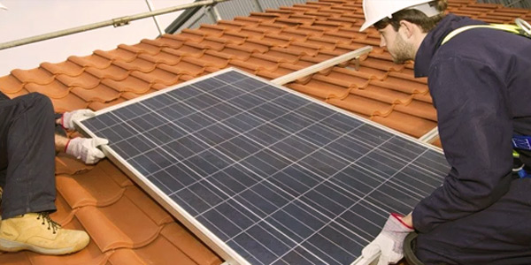 obtenez un service de dépannage photovoltaïque rapide et fiable pour optimiser la performance de vos panneaux solaires. notre équipe d'experts est à votre disposition pour résoudre tous vos problèmes techniques et assurer le bon fonctionnement de votre installation.