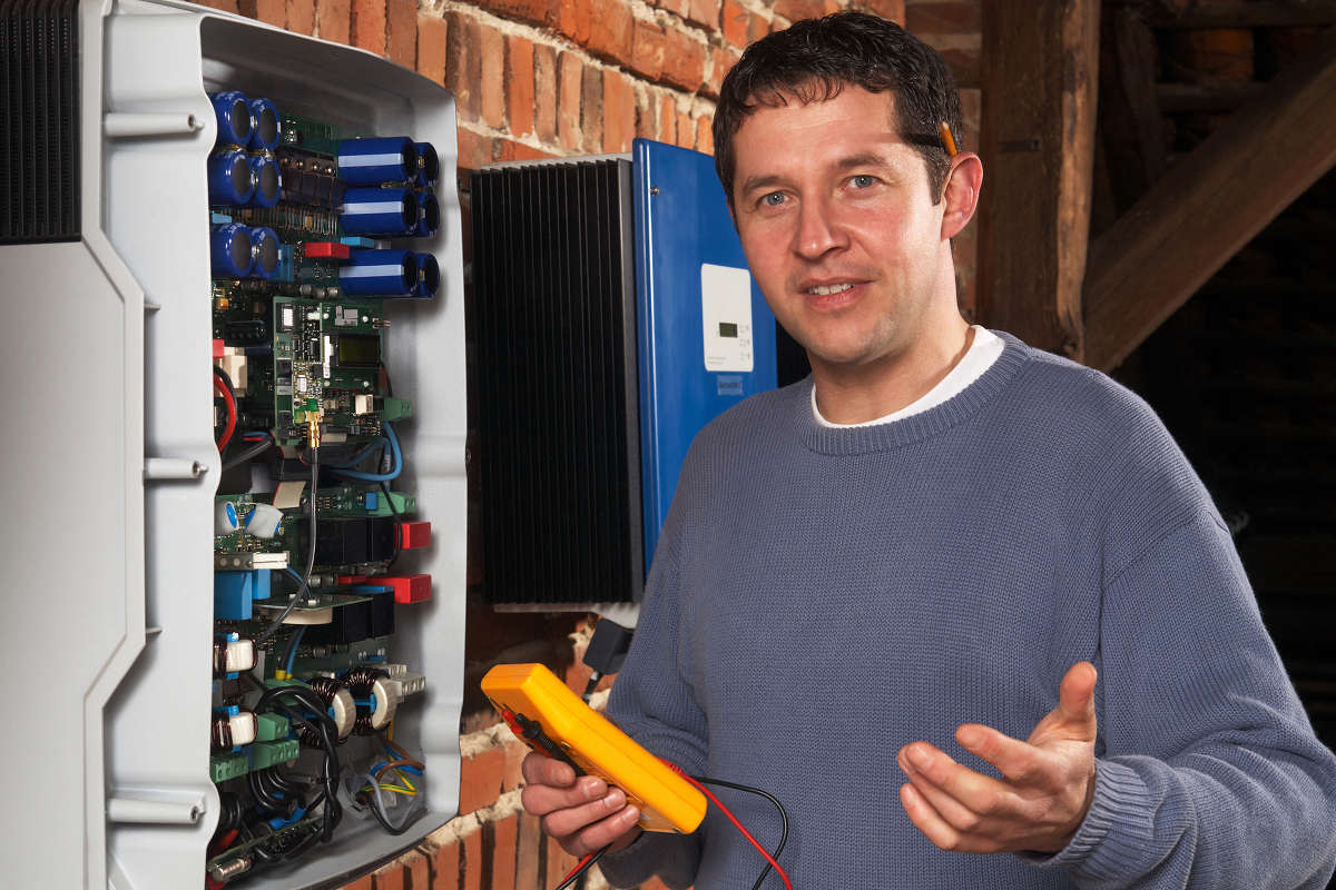 découvrez nos services de dépannage photovoltaïque pour optimiser le fonctionnement de vos panneaux solaires. profitez d'une intervention rapide et efficace pour garantir la performance et la durabilité de votre installation. contactez-nous dès maintenant pour un diagnostic gratuit et personnalisé.