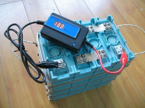découvrez comment désulfater efficacement votre batterie pour prolonger sa durée de vie et améliorer ses performances. suivez nos conseils pratiques et techniques pour redonner un coup de jeune à vos batteries au plomb.