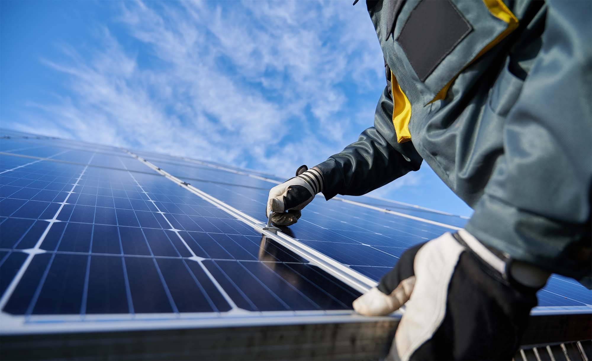 obtenez votre devis solaire personnalisé et gratuit en quelques clics ! comparez les offres des professionnels et choisissez la solution solaire qui s'adapte à vos besoins, tout en réduisant votre facture énergétique.