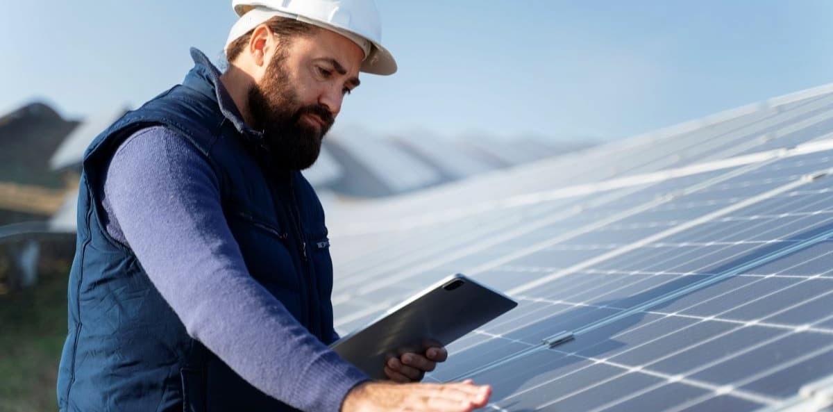 découvrez l'importance de la distance entre votre panneau solaire et le régulateur pour optimiser la performance de votre installation. apprenez comment un bon espacement peut améliorer l'efficacité énergétique et prolonger la durée de vie de vos équipements.