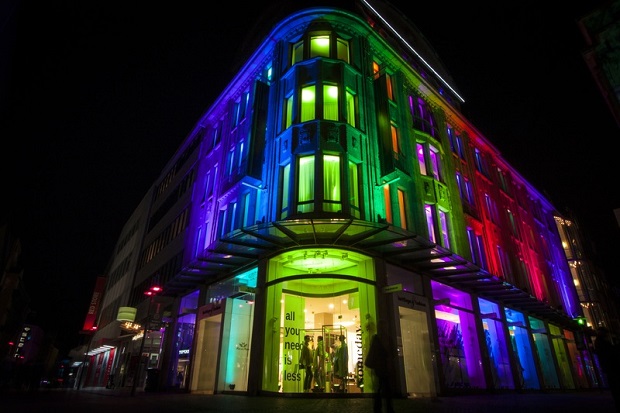 découvrez comment éclairer votre quotidien avec des conseils pratiques, des astuces bien-être et des idées inspirantes pour apporter lumière et positivité dans votre vie.