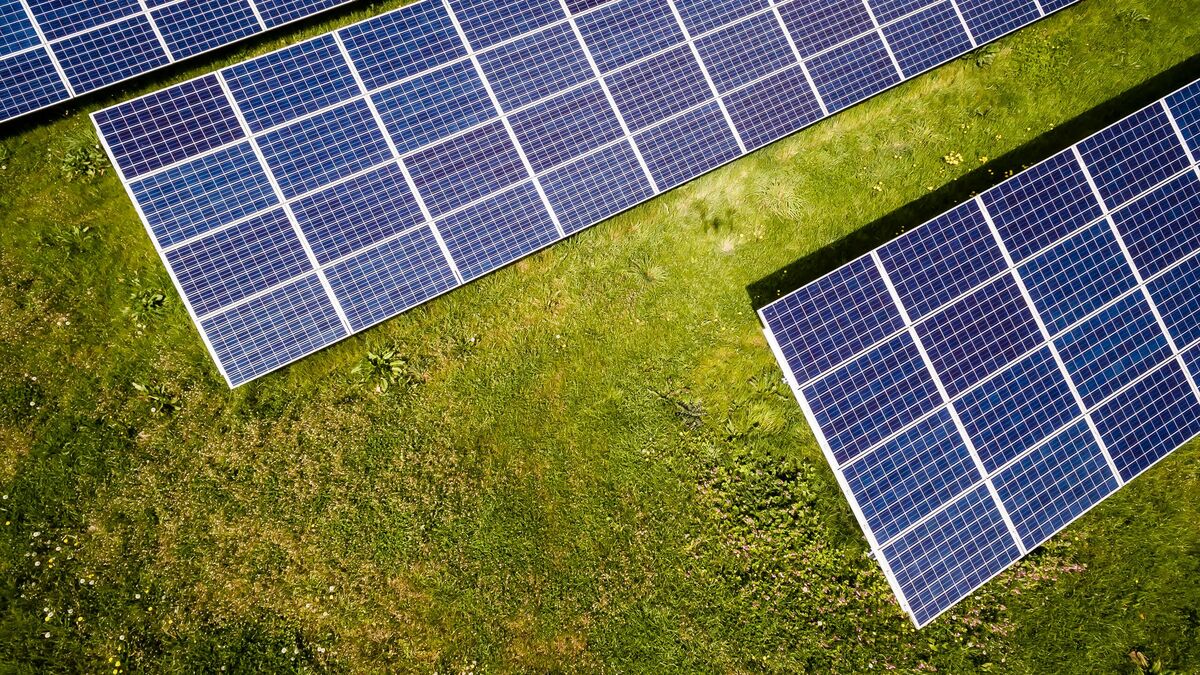 découvrez comment l'économie des panneaux solaires transforme notre avenir énergétique. explorez les avantages financiers, l'impact environnemental et les tendances du marché pour adopter des solutions durables et rentables.