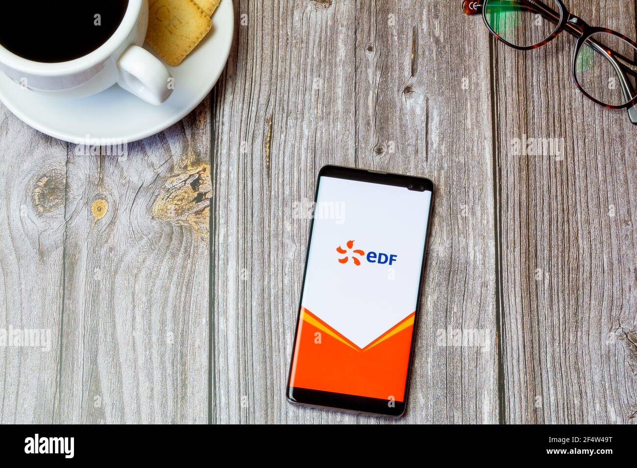 découvrez l'application edf pour gérer votre énergie en toute simplicité. suivez votre consommation, payez vos factures et accédez à des conseils personnalisés pour réduire votre empreinte carbone.