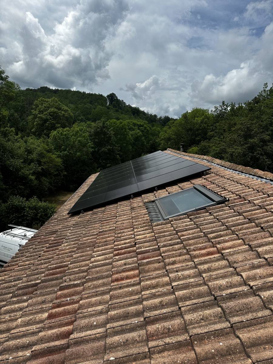 découvrez le meilleur edger solaire, une solution écologique et efficace pour entretenir vos espaces verts. facile à utiliser, il permet de réaliser des finitions nettes et précises, tout en respectant l'environnement grâce à son fonctionnement sans fil et sans émission. améliorez l'apparence de votre jardin avec notre edger solaire performant.