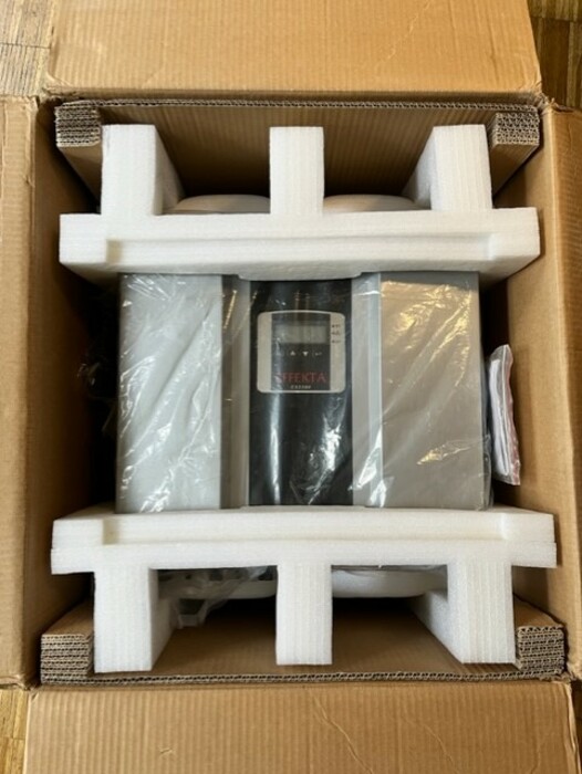 découvrez l'effekta es3300, un onduleur de haute qualité conçu pour offrir une protection optimale à vos appareils électroniques. avec sa technologie avancée et ses fonctionnalités performantes, l'effekta es3300 assure une alimentation stable et fiable, idéale pour les professionnels et les particuliers soucieux de la sécurité de leurs équipements.