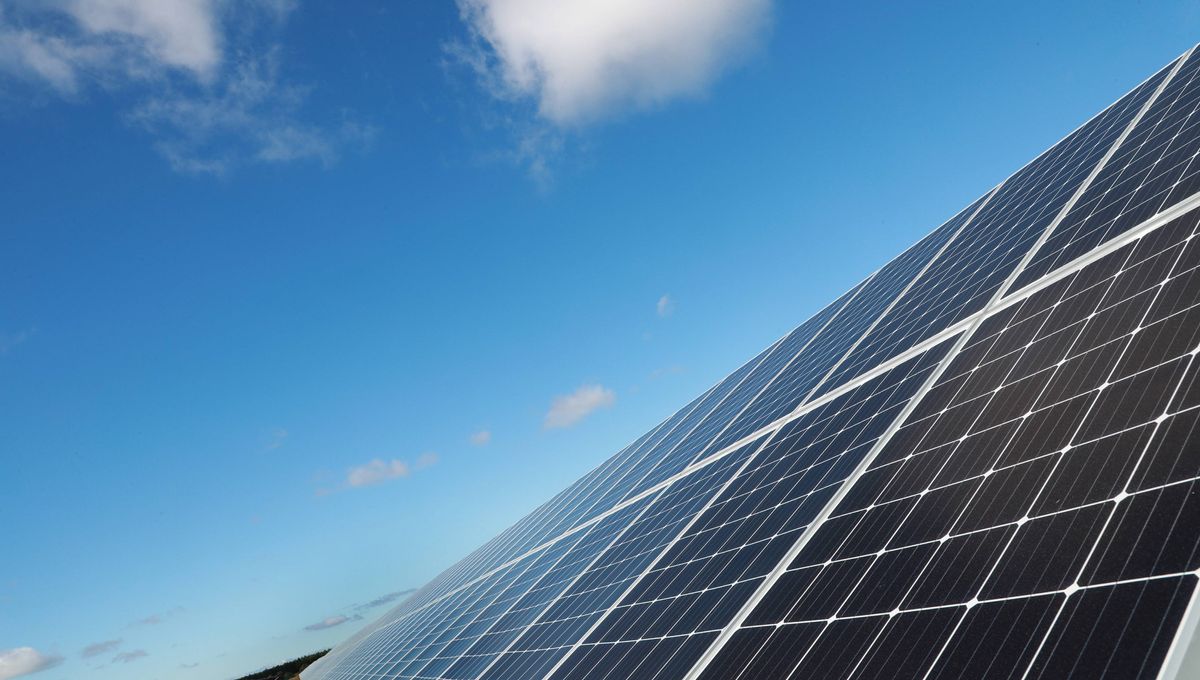 découvrez nos offres d'emploi pour techniciens photovoltaïques. rejoignez un secteur en pleine expansion et contribuez à la transition énergétique en installant des panneaux solaires. postulez dès maintenant pour une carrière enrichissante et durable.