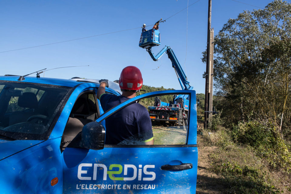 enedis est le gestionnaire du réseau public de distribution d'électricité en france. découvrez nos services, informations sur l'électricité, raccordement et gestion des pannes, tout en garantissant une transition énergétique durable.