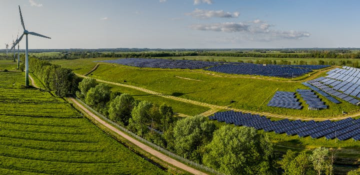 découvrez l'univers fascinant de l'énergie, ses différentes formes, ses enjeux environnementaux et les innovations qui façonnent notre avenir durable. plongez dans les solutions énergétiques durables pour un monde plus vert.