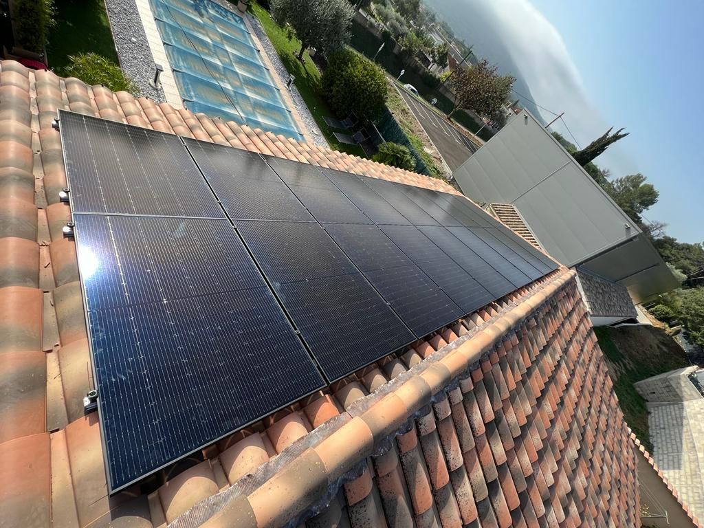 découvrez les solutions d'énergie solaire à nîmes pour réduire votre facture d'électricité tout en préservant l'environnement. profitez d'installations de panneaux solaires adaptées à vos besoins et engagez-vous dans une transition énergétique durable.