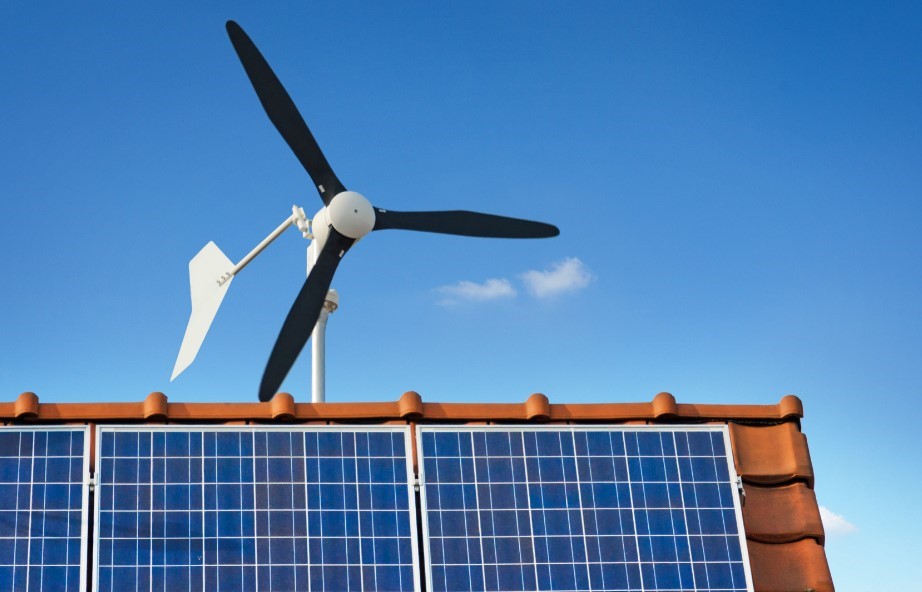 découvrez dans notre article comparatif les avantages et inconvénients des éoliennes et des panneaux photovoltaïques. apprenez comment ces deux sources d'énergie renouvelable se distinguent en termes d'efficacité, de coût et d'impact environnemental pour faire un choix éclairé pour votre futur énergétique.