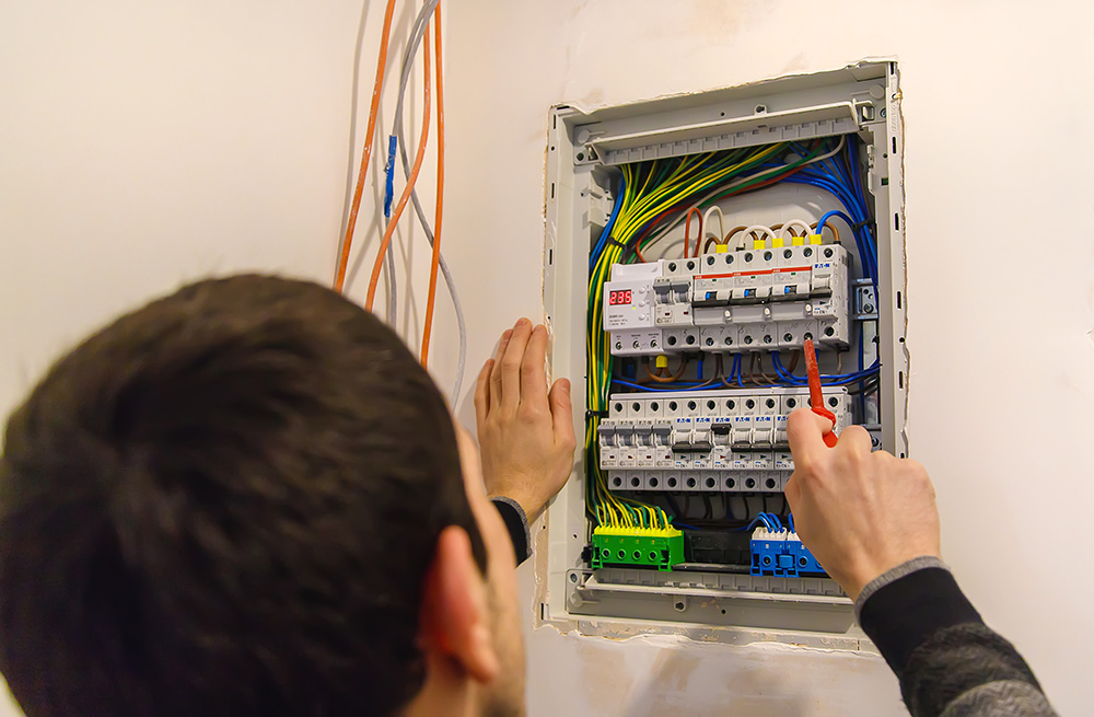 découvrez l'importance de l'étiquette pv consuel pour vos installations électriques. assurez-vous de la conformité de vos ouvrages avec les normes en vigueur, tout en garantissant la sécurité de vos utilisateurs. informez-vous sur les démarches nécessaires pour obtenir votre étiquette et les avantages qu'elle procure.