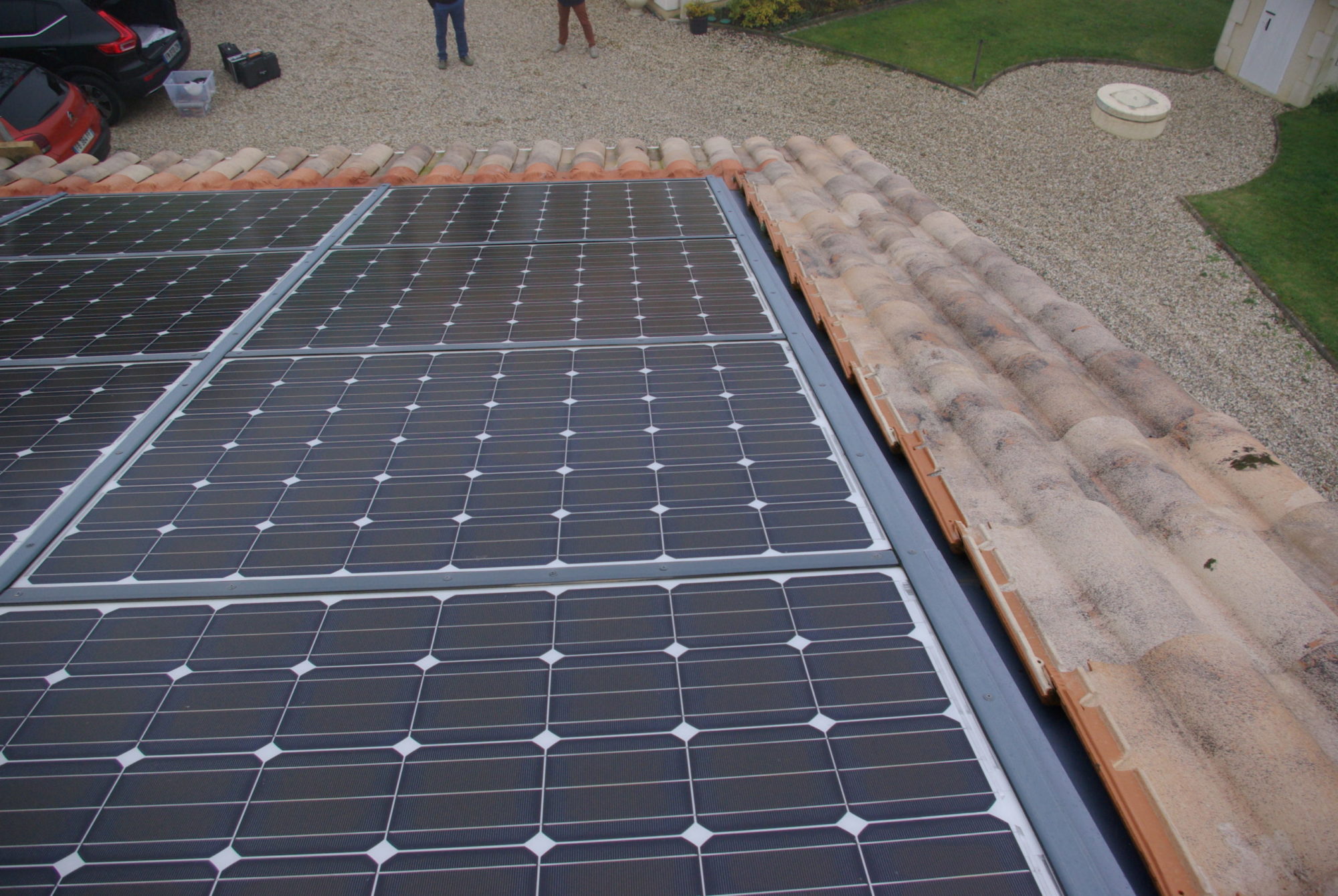 découvrez notre expertise en photovoltaïque (pv) : solutions durables, conseils sur l'installation, et optimisation de votre production d'énergie solaire. faites le choix d'une énergie renouvelable et bénéficiez d'un accompagnement personnalisé.