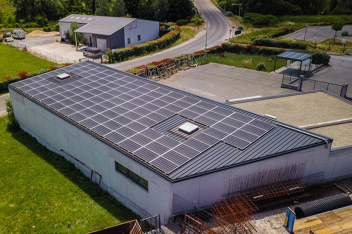 découvrez les principaux fabricants de panneaux solaires, leur expertise, leurs innovations et les solutions qu'ils offrent pour une énergie durable et respectueuse de l'environnement.