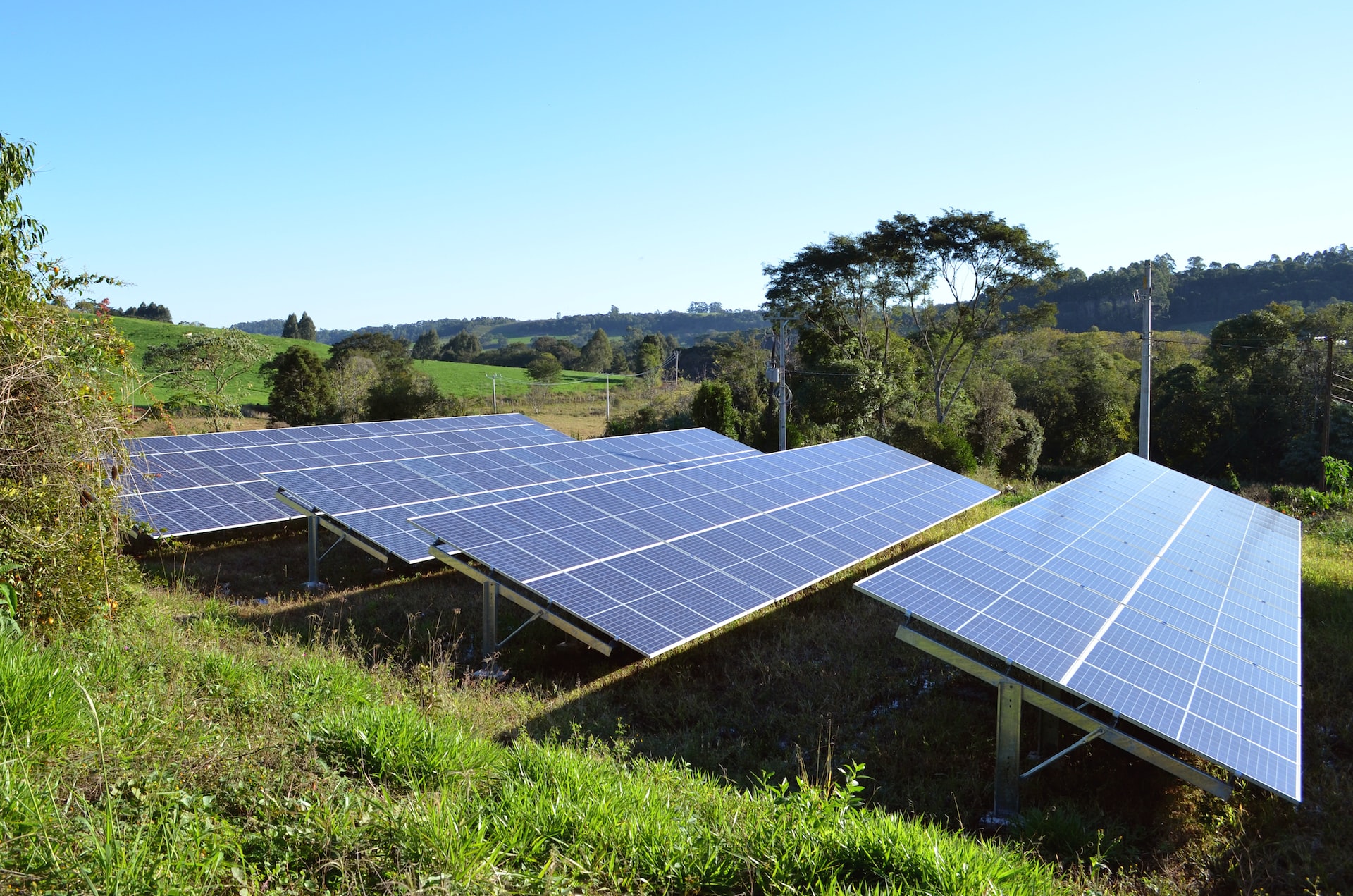 découvrez le processus de fabrication des panneaux solaires, une technologie clé pour une énergie renouvelable durable. apprenez-en plus sur les matériaux, les étapes de production et l'impact écologique de ces dispositifs innovants.