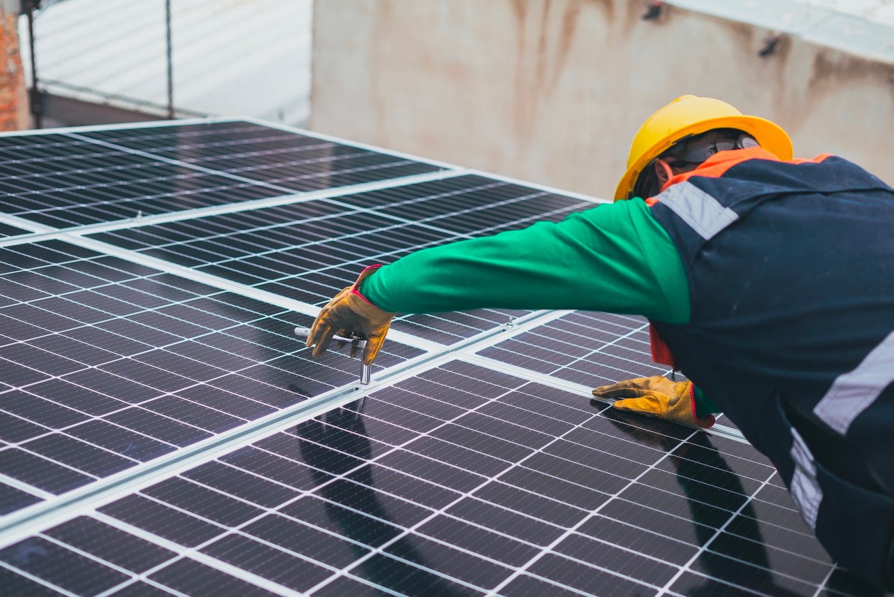 découvrez notre expertise dans la fabrication de panneaux solaires en france, alliant technologie de pointe et matériaux durables pour des solutions énergétiques écologiques et performantes.