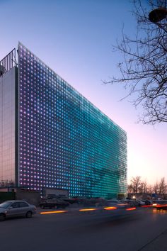 découvrez les avantages des façades solaires, une solution innovante pour capter l'énergie du soleil tout en embellissant votre bâtiment. améliorez l'efficacité énergétique de votre espace avec une esthétique moderne et durable.