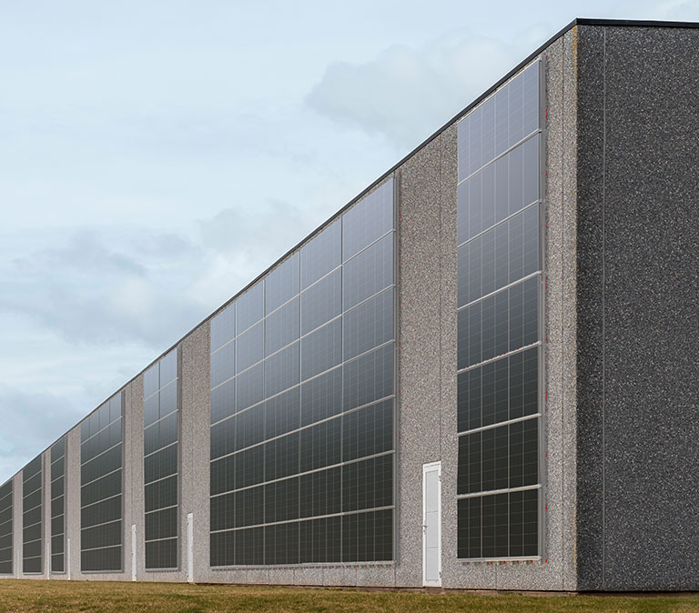 découvrez les avantages des façades photovoltaïques (pv) pour optimiser l'efficacité énergétique de vos bâtiments tout en ajoutant une touche moderne et esthétique. transformez votre façade en une source d'énergie renouvelable et contribuez à une construction durable.