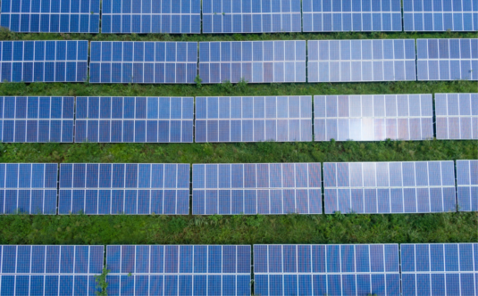 découvrez notre faq complète sur la technologie solaire : réponses aux questions fréquentes, explications sur le fonctionnement des panneaux solaires, et conseils pratiques pour optimiser votre production d'énergie renouvelable.
