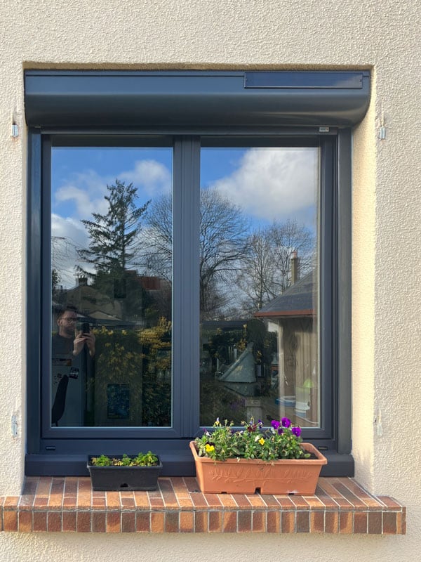 découvrez nos fenêtres solaires innovantes qui maximisent l'apport de lumière naturelle tout en améliorant l'efficacité énergétique de votre maison. idéales pour réduire votre empreinte carbone, nos solutions écologiques allient confort et durabilité.