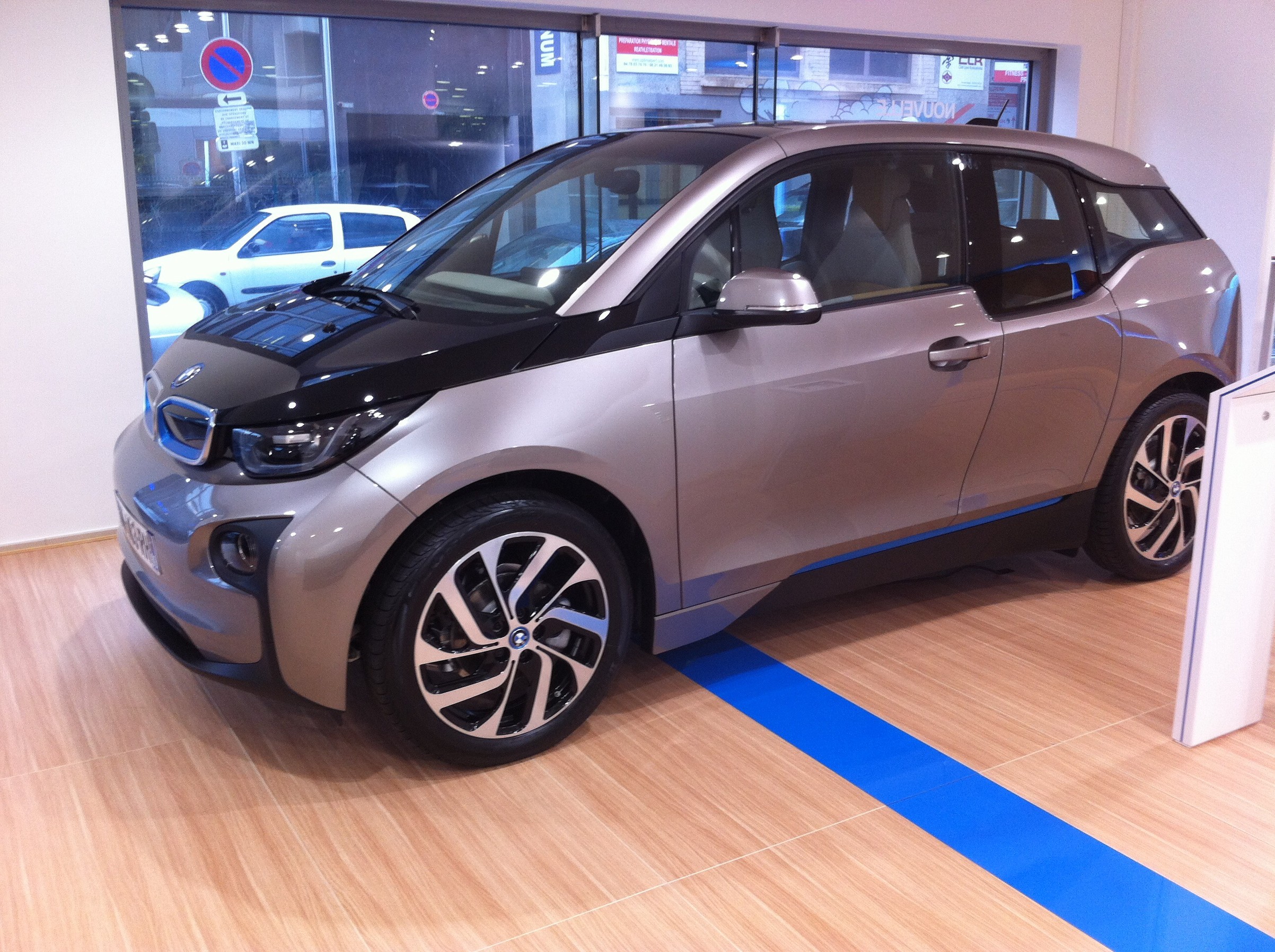 découvrez notre forum auto, un espace de discussion dédié aux passionnés de l'automobile. partagez vos expériences, posez vos questions et échangez des conseils sur tout ce qui concerne les voitures, des dernières nouveautés aux astuces de réparation.