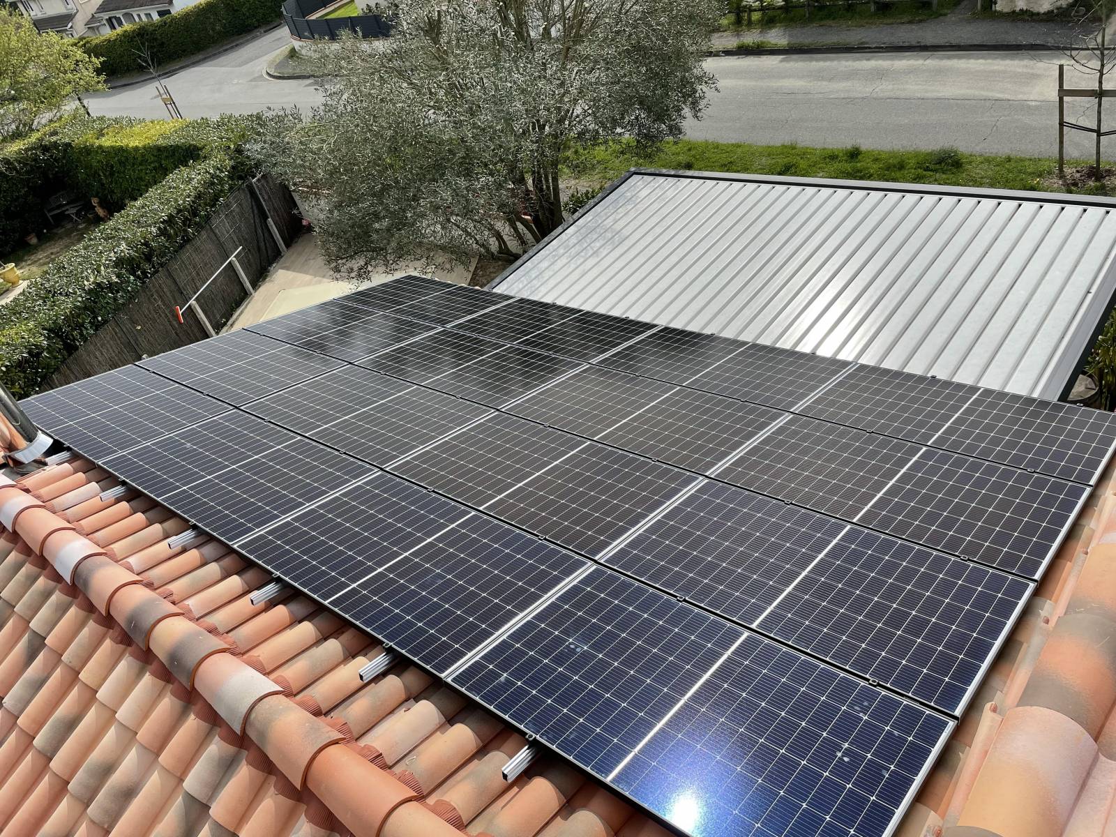 découvrez le forum enpal dédié aux panneaux photovoltaïques. échangez des idées, posez vos questions et partagez vos expériences sur l'énergie solaire et l'installation de panneaux photovoltaïques. rejoignez une communauté passionnée par les énergies renouvelables et optimisez votre projet solaire avec les conseils d'experts et d'autres utilisateurs.