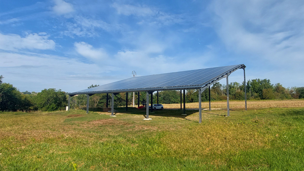 découvrez notre forum dédié aux hangars photovoltaïques, un espace d'échange et d'informations pour les passionnés d'énergie solaire. partagez vos expériences, posez vos questions et explorez les meilleures pratiques pour optimiser l'installation et l'utilisation de panneaux solaires sur vos hangars.