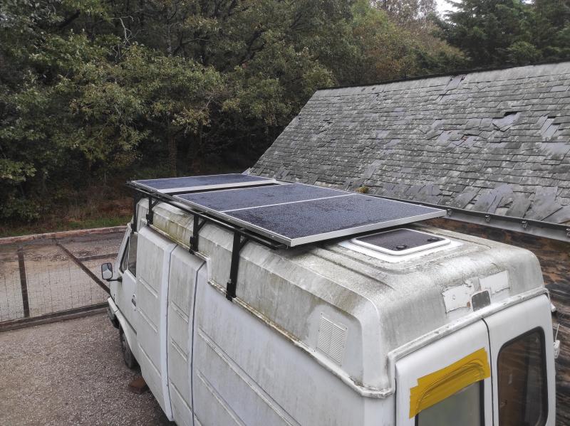 découvrez notre forum dédié aux panneaux photovoltaïques, où passionnés et experts partagent leurs connaissances, posent des questions et échangent des conseils sur l'installation, l'entretien et les avantages des systèmes solaires.