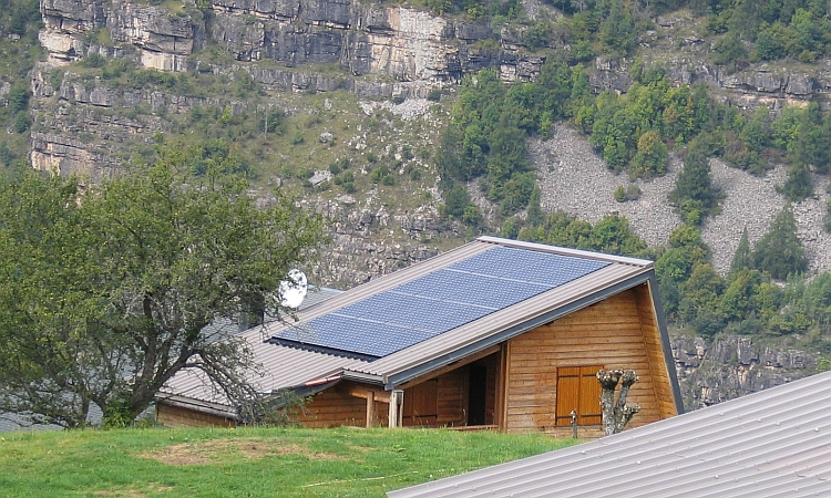 découvrez notre forum dédié aux panneaux photovoltaïques de 36 kw, où passionnés et experts partagent leurs conseils, expériences et astuces sur l'installation et l'optimisation de votre système solaire. rejoignez la communauté et apprenez comment maximiser votre production d'énergie verte !