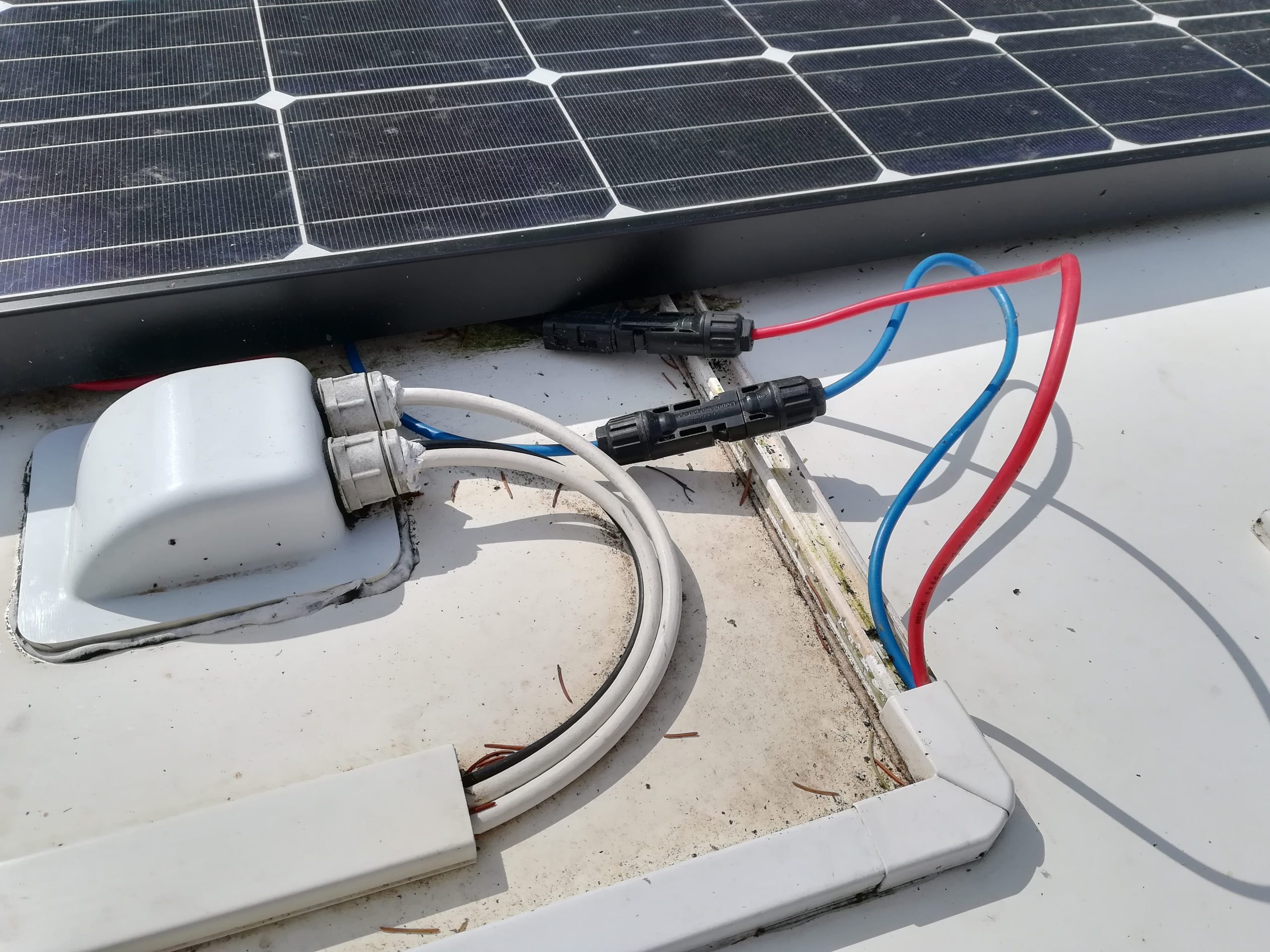 rejoignez notre forum dédié aux panneaux photovoltaïques en belgique, où vous pouvez échanger des idées, poser des questions et partager des expériences sur l'énergie solaire, les installations, les aides financières et les innovations dans le domaine.