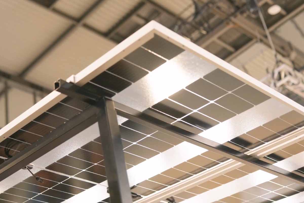 découvrez notre forum photovoltaïque, un espace d'échange dédié aux passionnés d'énergie solaire. partagez vos expériences, posez vos questions et trouvez des conseils sur l'installation, l'entretien et l'optimisation de vos panneaux solaires.