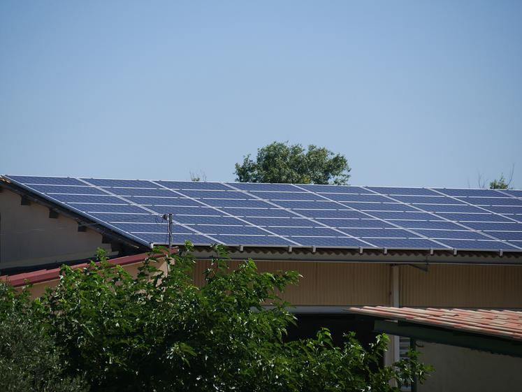 découvrez notre forum photovoltaïque, un espace d'échange dédié aux passionnés et professionnels du solaire. partagez vos expériences, posez vos questions et explorez les dernières innovations en matière d'énergie solaire photovoltaïque.