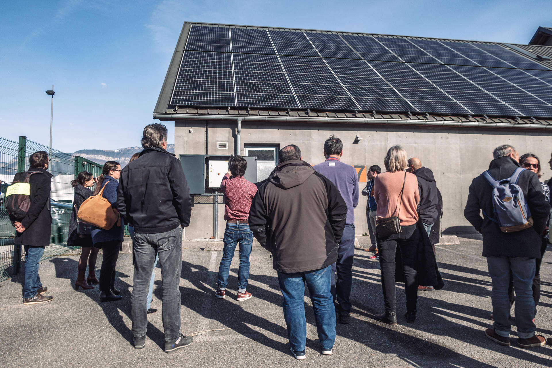 découvrez le forum photovoltaïque à chambéry, un espace d'échanges dédié à l'énergie solaire. participez aux discussions sur les dernières innovations, partagez vos expériences et trouvez des solutions adaptées à vos projets d'énergie renouvelable.