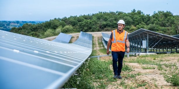 découvrez le forum photovoltaïque essentiel, votre plateforme privilégiée pour échanger et s'informer sur les dernières innovations en matière d'énergie solaire. participez à des discussions enrichissantes, partagez vos expériences et restez à jour sur les tendances et les enjeux du photovoltaïque.