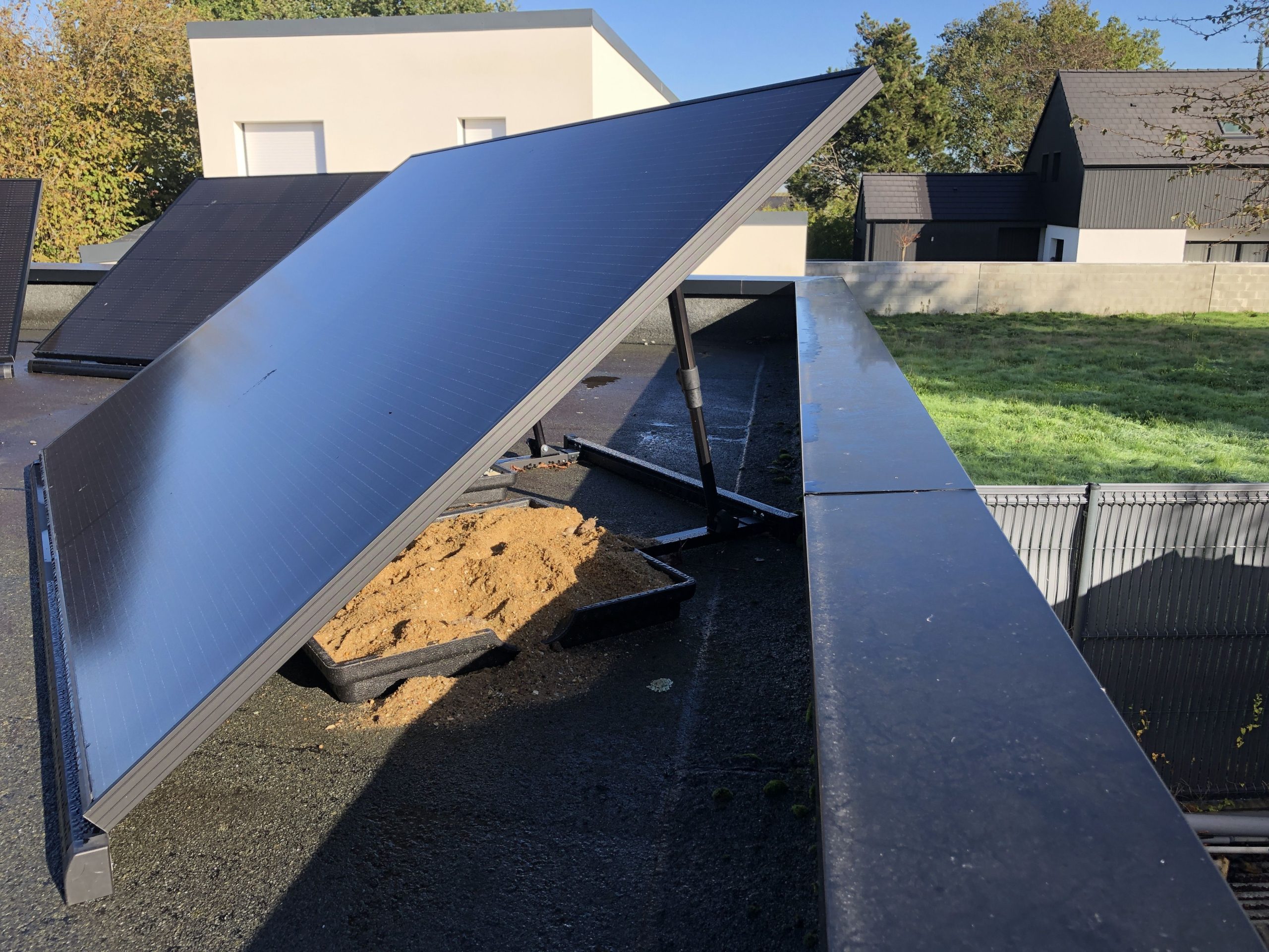 découvrez le forum photovoltaïque tarn, un espace d'échange et de partage dédié aux solutions d'énergie solaire. rejoignez-nous pour discuter des innovations, des projets locaux et des conseils pour optimiser l'utilisation de l'énergie photovoltaïque dans le tarn.