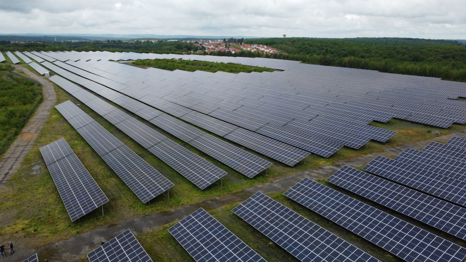 rejoignez le forum photovoltaïques 2025 pour découvrir les dernières tendances, innovations et discussions sur l'énergie solaire. partagez vos idées, échangez des expériences et connectez-vous avec des experts du secteur pour promouvoir un avenir durable.