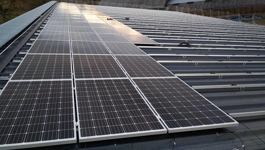 découvrez notre forum dédié aux toitures photovoltaïques dans le secteur agricole. échangez des idées, posez vos questions et trouvez des solutions innovantes pour l'intégration de l'énergie solaire dans l'agriculture.