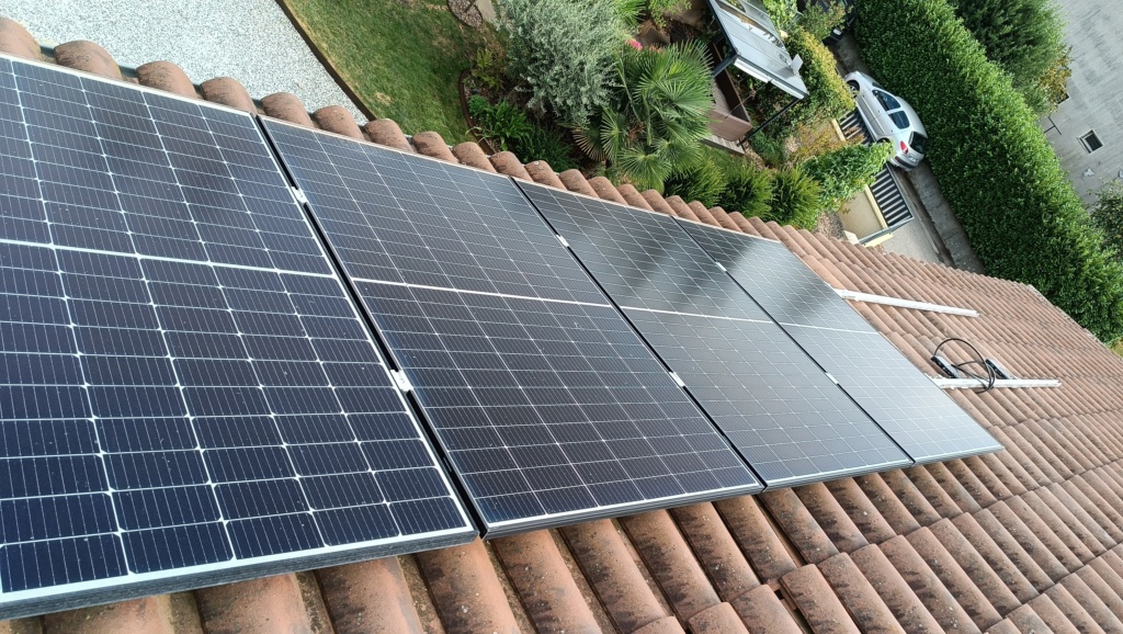 découvrez des forums dédiés aux onduleurs photovoltaïques, où les passionnés échangent des conseils, partagent des expériences et analysent les dernières innovations technologiques. rejoignez la communauté pour optimiser votre installation solaire et en savoir plus sur les meilleures pratiques.