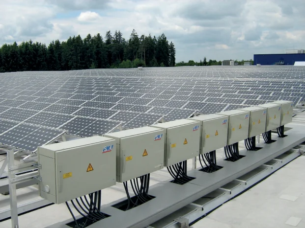 découvrez notre guide photovoltaïque complet pour comprendre le fonctionnement des panneaux solaires, leurs avantages, l'installation, les aides financières disponibles et comment optimiser votre production d'énergie renouvelable.